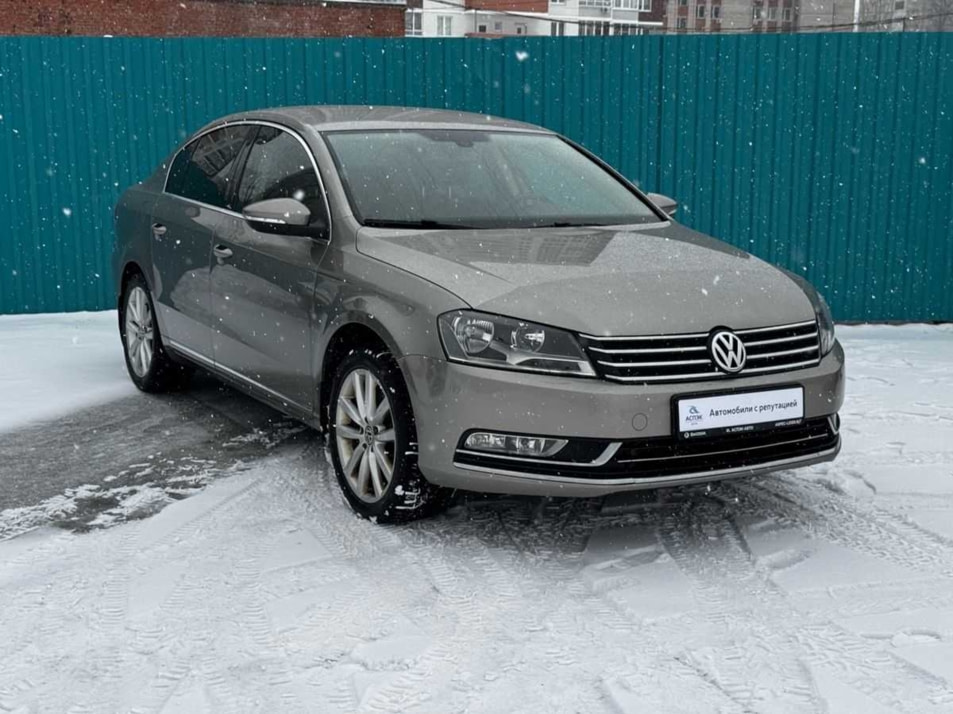 Автомобиль с пробегом Volkswagen Passat в городе Ижевск ДЦ - Автомобили с пробегом на Холмогорова