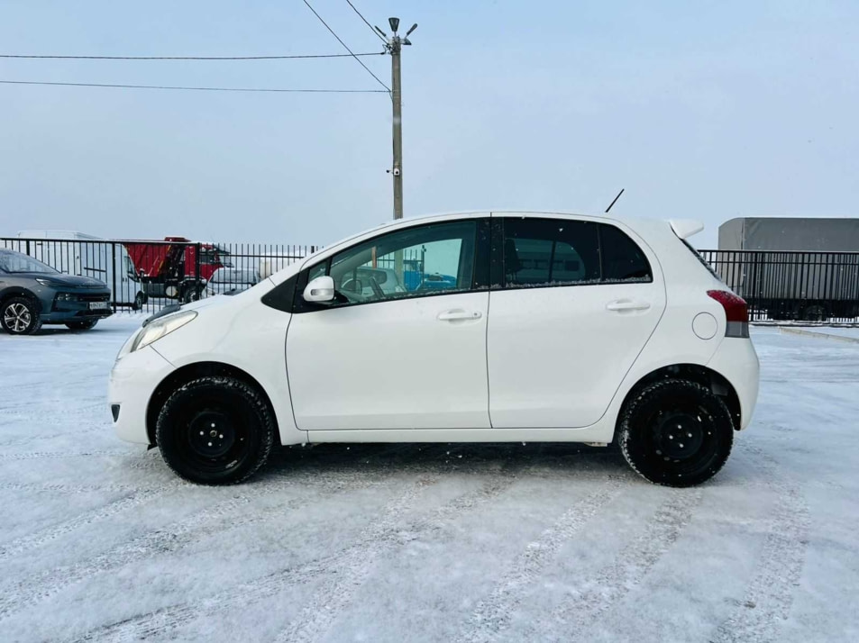 Автомобиль с пробегом Toyota Vitz в городе Абакан ДЦ - Планета Авто