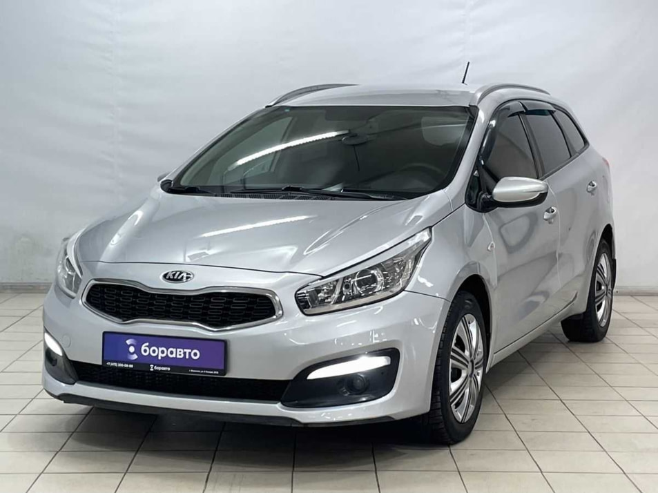 Автомобиль с пробегом Kia Ceed в городе Воронеж ДЦ - Боравто на 9 Января (Воронеж)