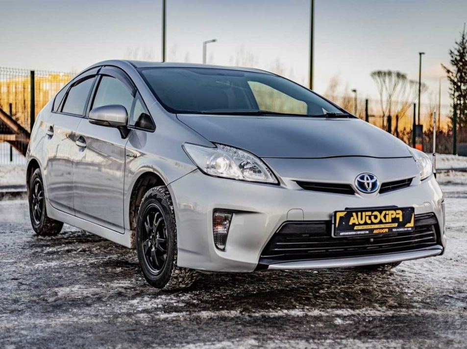 Автомобиль с пробегом Toyota Prius в городе Тюмень ДЦ - Центр по продаже автомобилей с пробегом АвтоКиПр