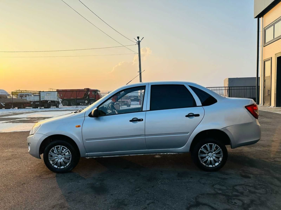 Автомобиль с пробегом LADA Granta в городе Абакан ДЦ - Планета Авто