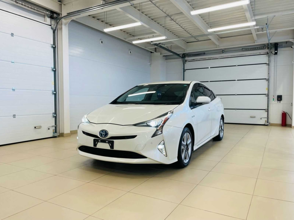 Автомобиль с пробегом Toyota Prius в городе Абакан ДЦ - Планета Авто