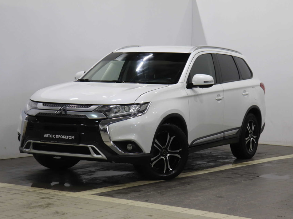 Автомобиль с пробегом Mitsubishi Outlander в городе Ульяновск ДЦ - Свободный склад USED Ульяновск на Нариманова