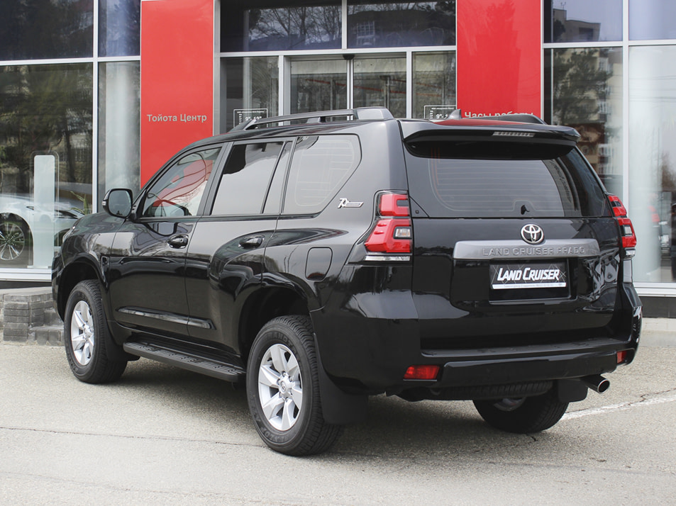 Новый автомобиль Toyota Land Cruiser Prado Black Onyx (5 мест)в городе Саратов ДЦ - Тойота Центр Саратов