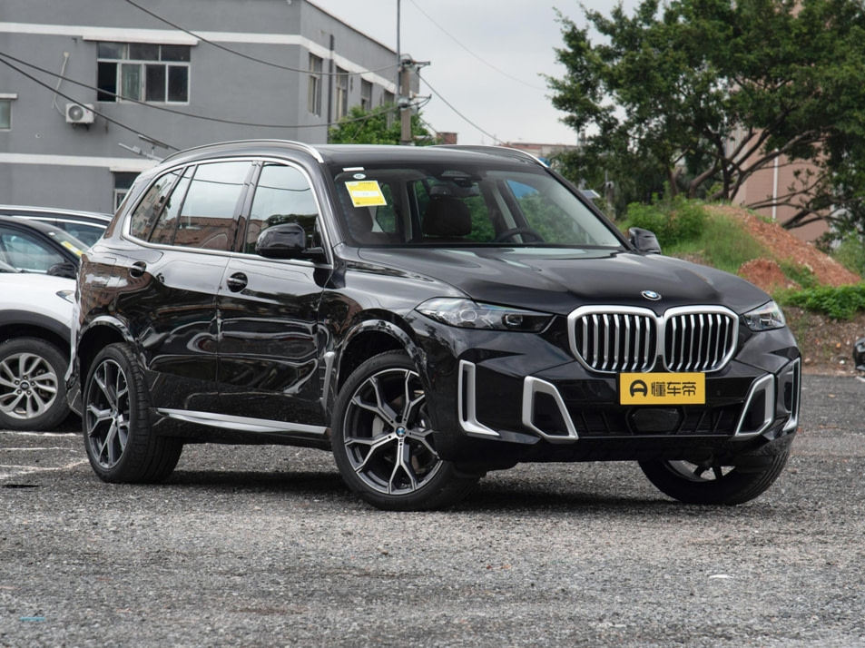 Новый автомобиль BMW X5 xDrive30dв городе Москва ДЦ - CDEK.Shopping