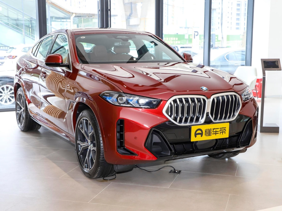 Новый автомобиль BMW X6 xDrive40iв городе Москва ДЦ - CDEK.Shopping