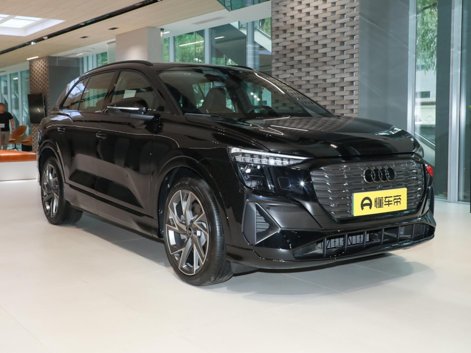 Новый автомобиль Audi Q5 e-tron Black Warrior Editionв городе Москва ДЦ - CDEK.Shopping