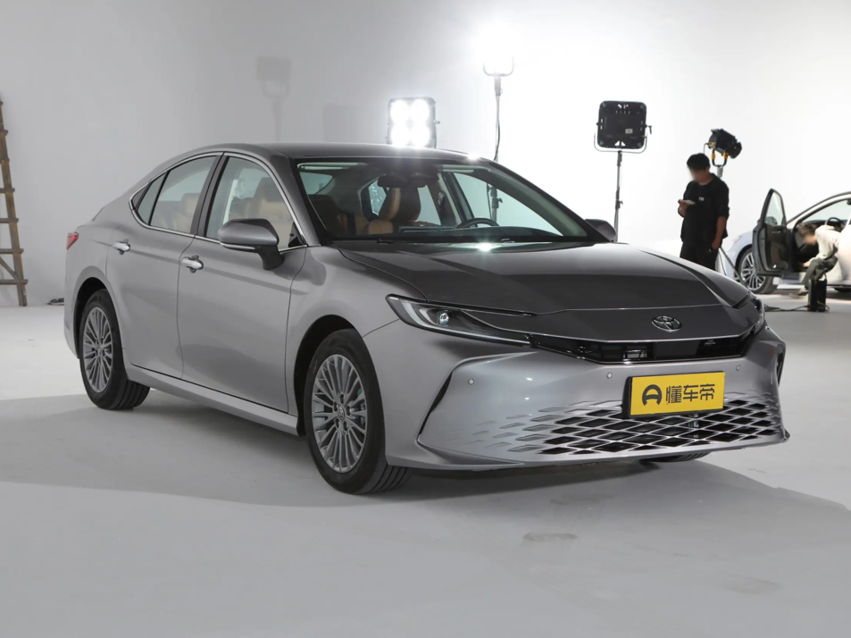 Новый автомобиль Toyota Camry Premium Editionв городе Москва ДЦ - CDEK.Shopping