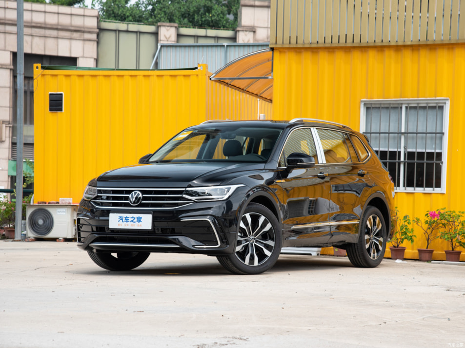 Новый автомобиль Volkswagen Tiguan L R-Line Flagshipв городе Москва ДЦ - CDEK.Shopping