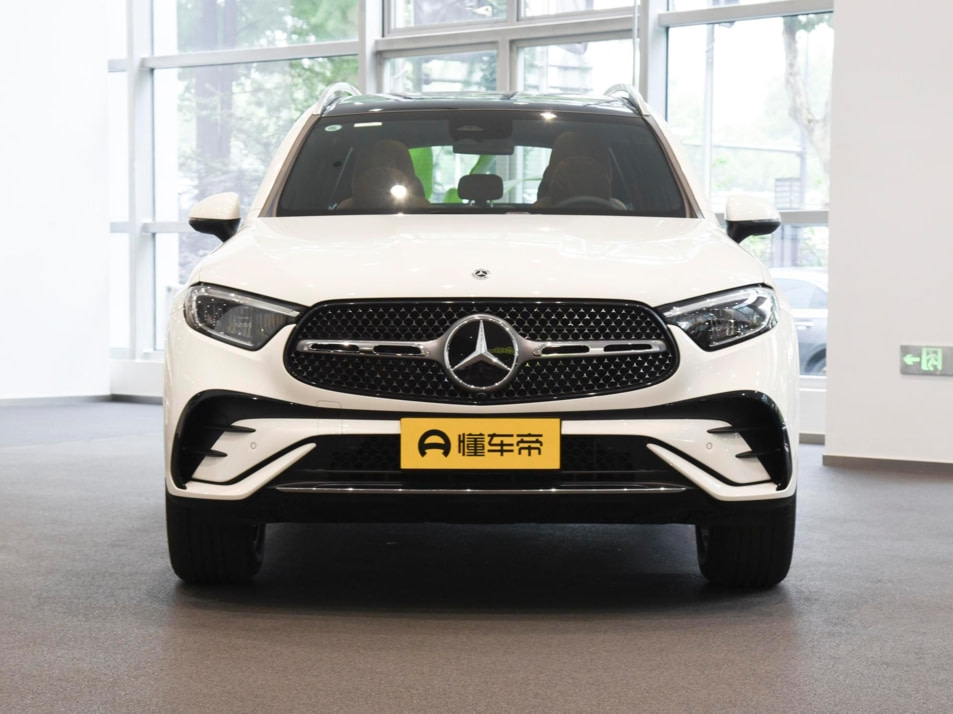 Новый автомобиль Mercedes-Benz GLC 260 L 4MATIC Luxuryв городе Москва ДЦ - CDEK.Shopping