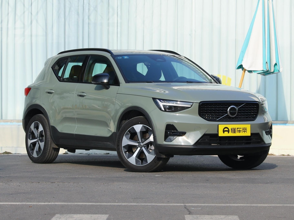 Новый автомобиль Volvo XC40 High-Performance Versionв городе Москва ДЦ - CDEK.Shopping