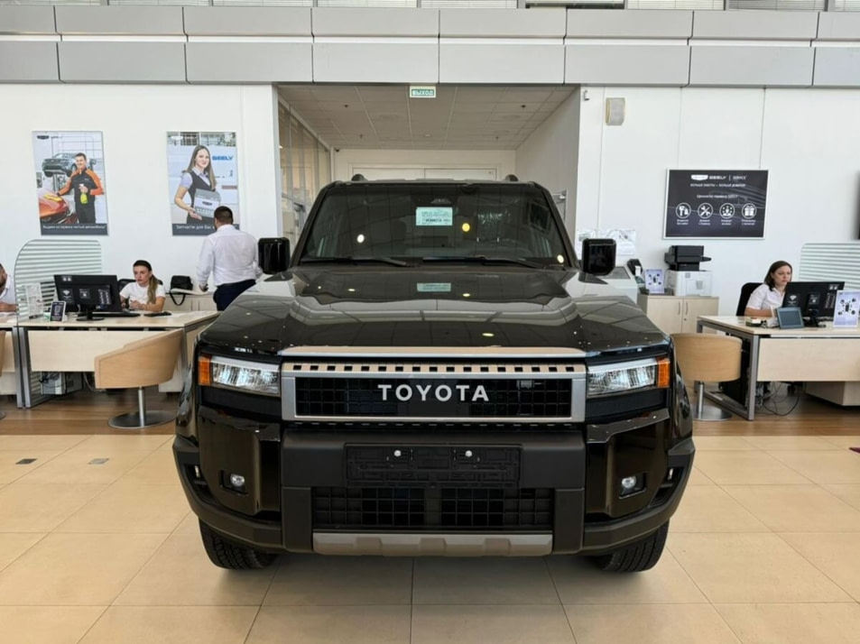 Новый автомобиль Toyota Land Cruiser Prado Комфорт Плюсв городе Новосибирск ДЦ - Toyota Автомир Новосибирск