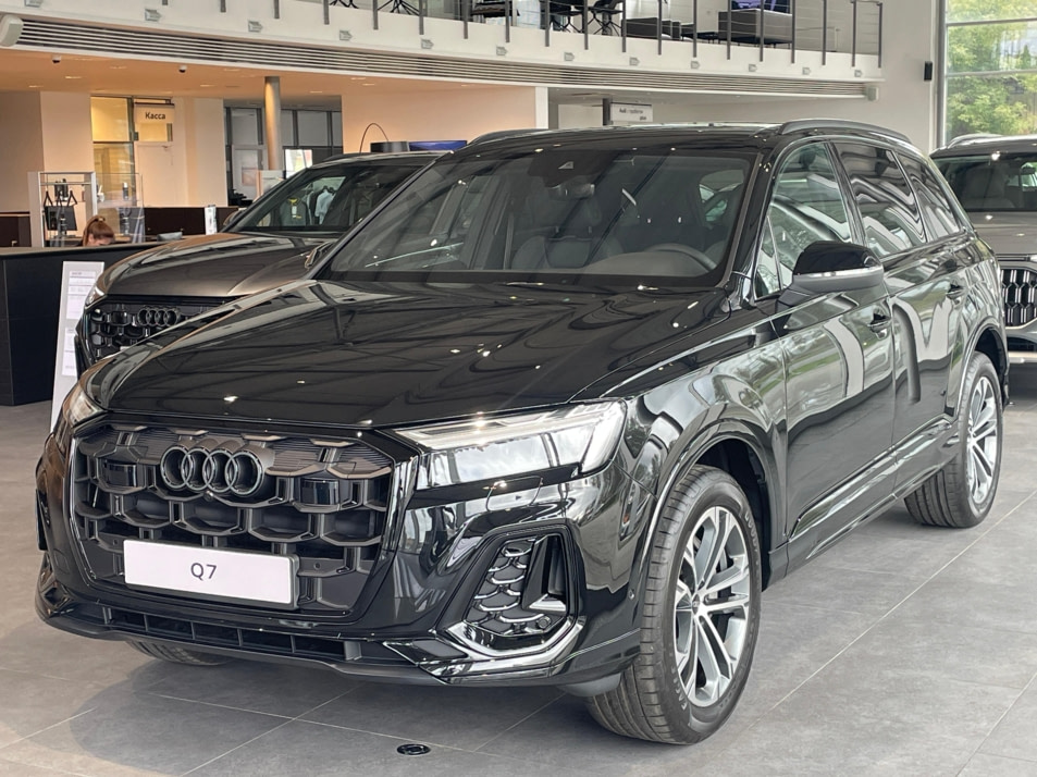 Новый автомобиль Audi Q7 Baseв городе Екатеринбург ДЦ - АЦ Космонавтов