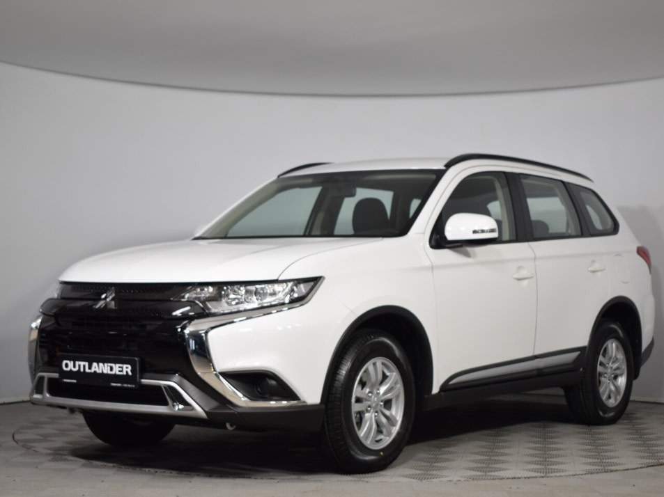 Новый автомобиль Mitsubishi OUTLANDER Inviteв городе Санкт-Петербург ДЦ - РОЛЬФ Витебский Mitsubishi