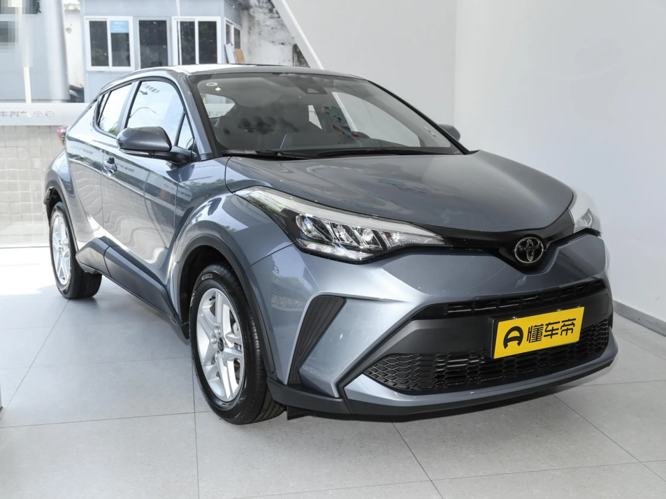 Новый автомобиль Toyota C-HR Leading Versionв городе Москва ДЦ - CDEK.Shopping