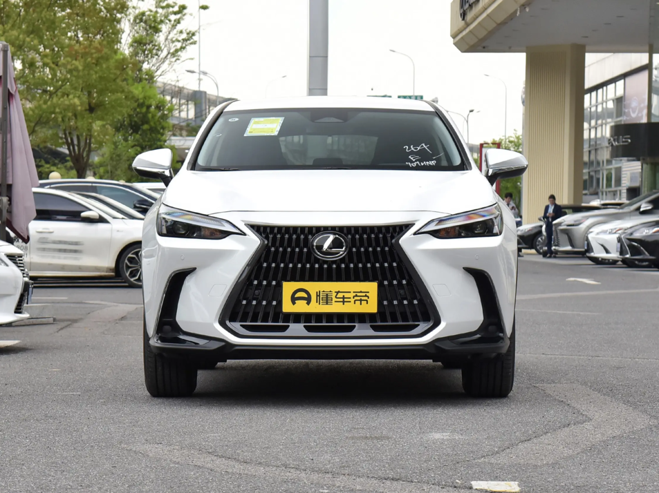 Новый автомобиль Lexus NX Chuangchi Editionв городе Москва ДЦ - CDEK.Shopping