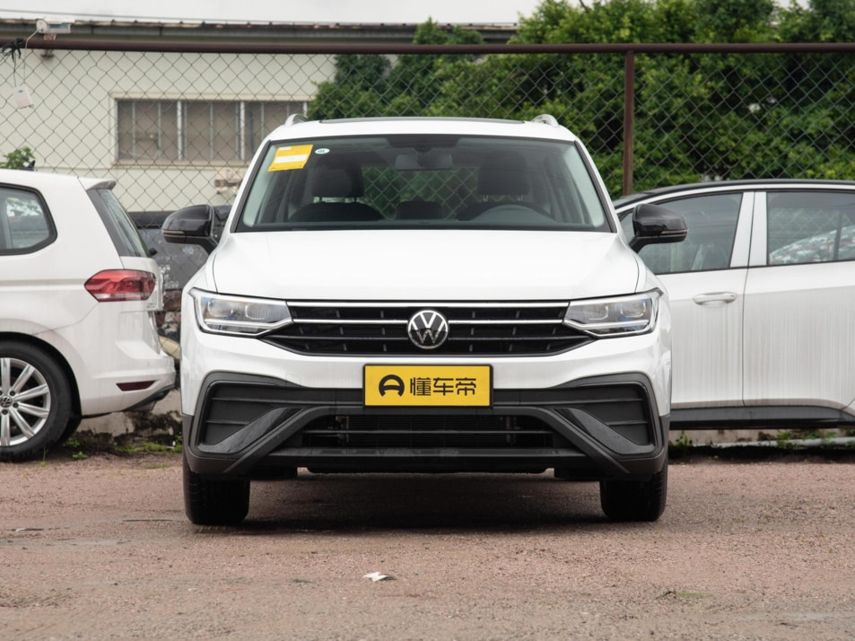 Новый автомобиль Volkswagen Tiguan L Dragon versionв городе Москва ДЦ - CDEK.Shopping