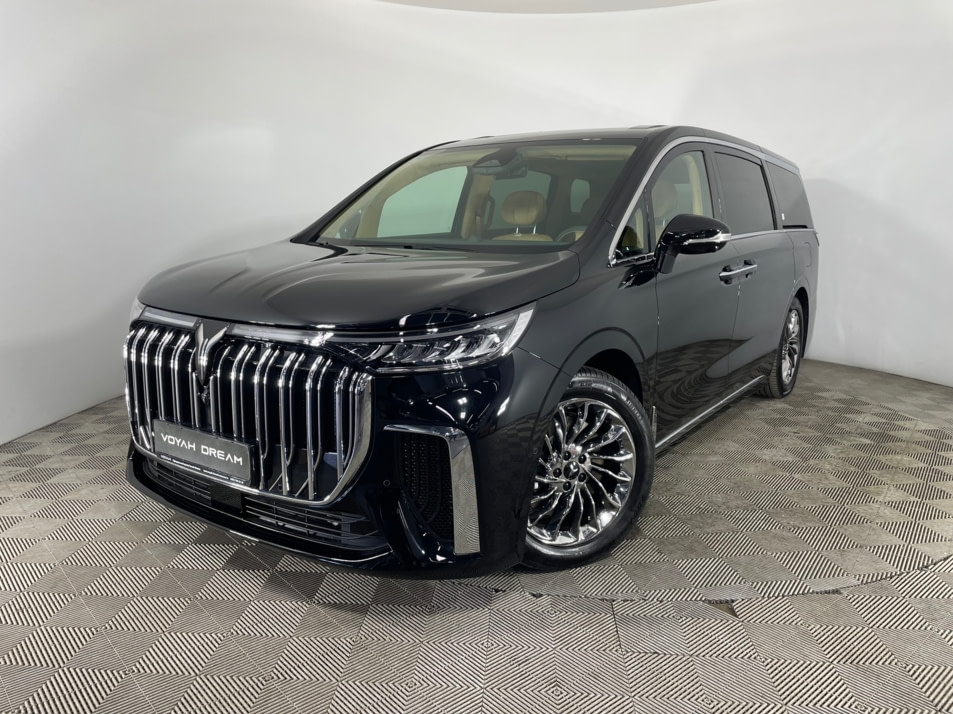 Новый автомобиль VOYAH DREAM PHEV LONG RANGE PHEV LRв городе Москва ДЦ - VOYAH FAVORIT MOTORS