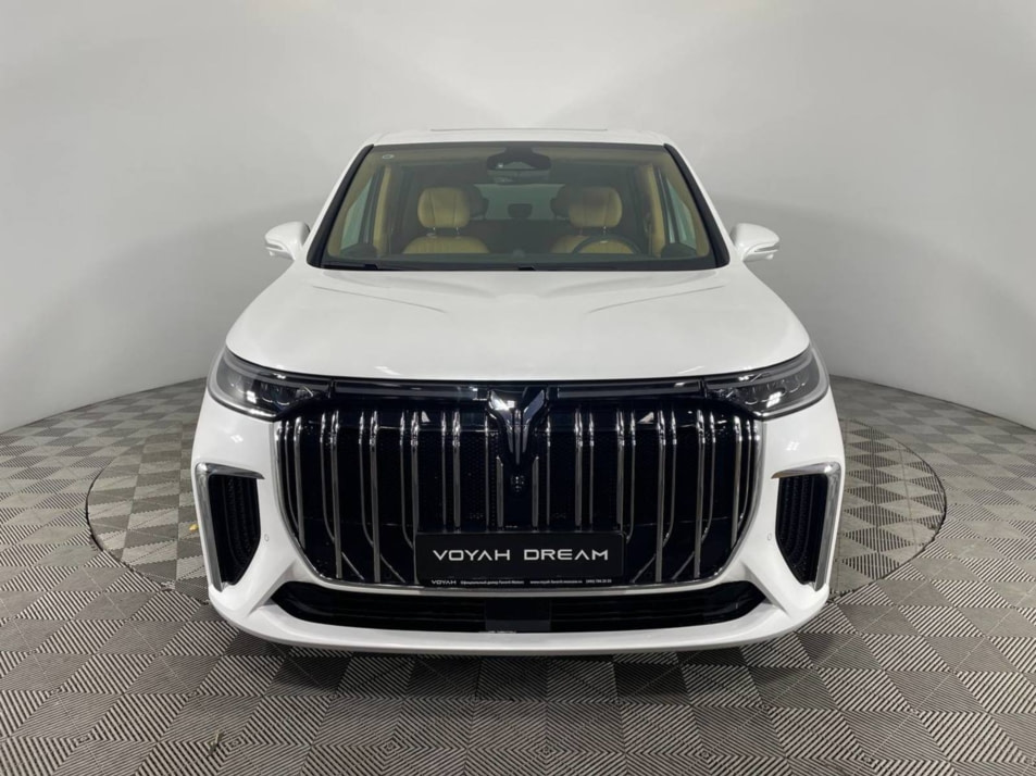 Новый автомобиль VOYAH DREAM PHEV PHEVв городе Москва ДЦ - VOYAH FAVORIT MOTORS