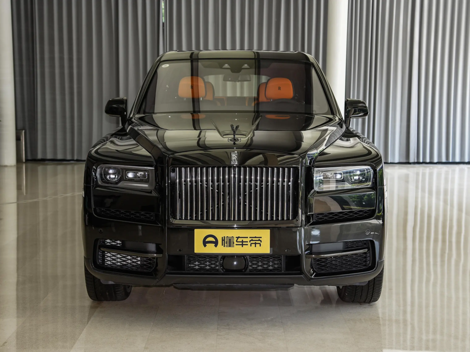 Новый автомобиль Rolls-Royce Cullinan Black Badgeв городе Москва ДЦ - CDEK.Shopping