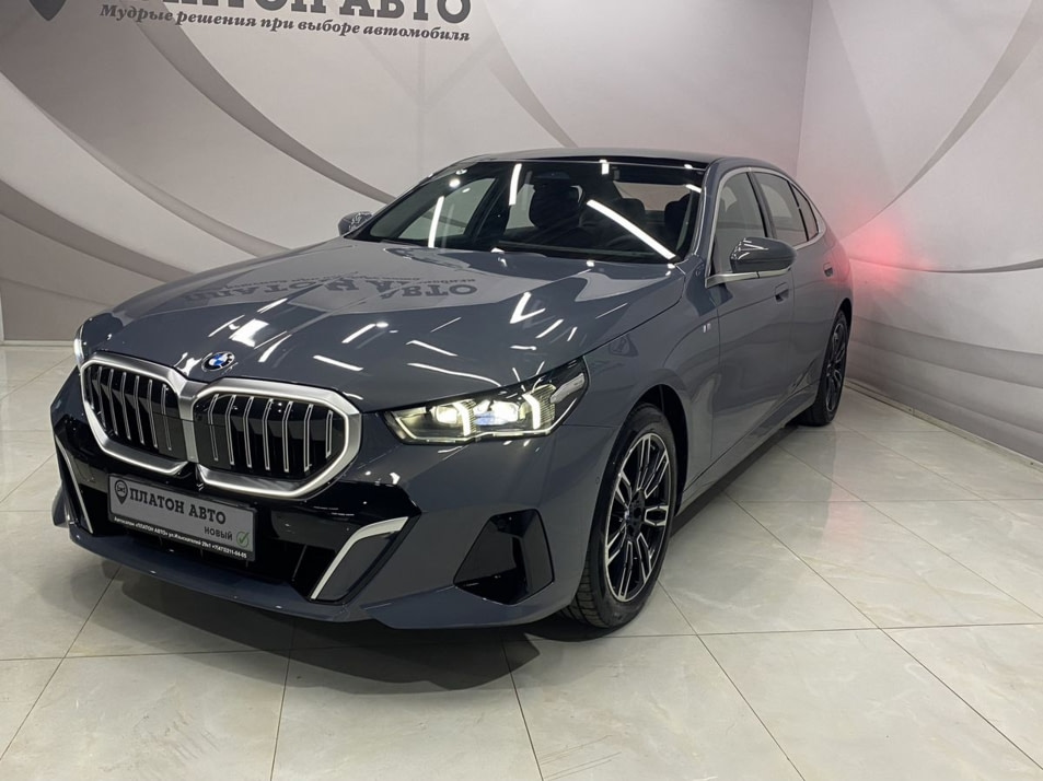 Новый автомобиль BMW 5 серии 530i xDriveв городе Воронеж ДЦ - Платон Авто