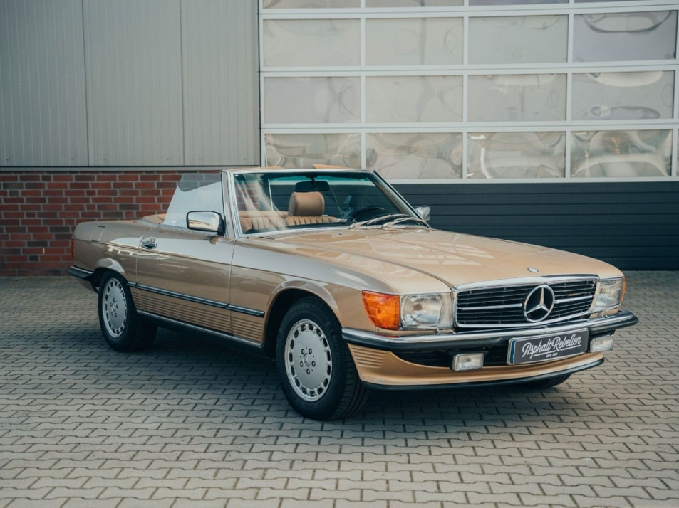 Новый автомобиль Mercedes-Benz SL Baseв городе Москва ДЦ - CDEK.Shopping