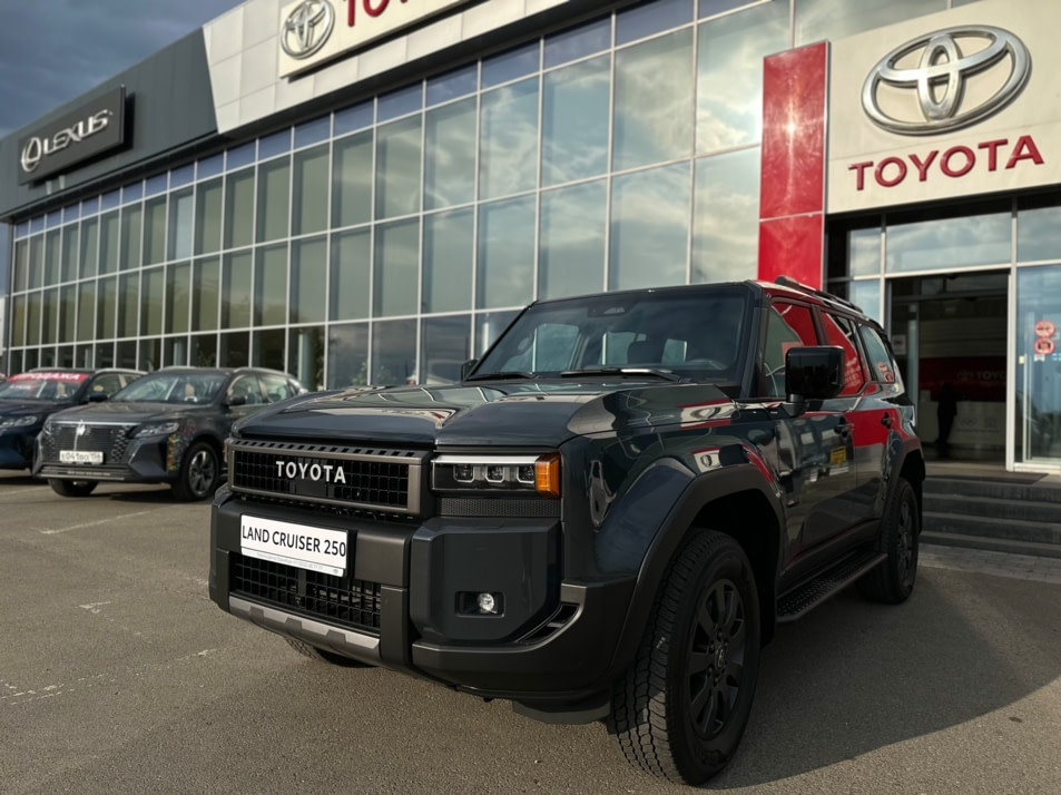 Новый автомобиль Toyota Land Cruiser Prado ПРЕСТИЖв городе Орск ДЦ - Тойота Центр Орск