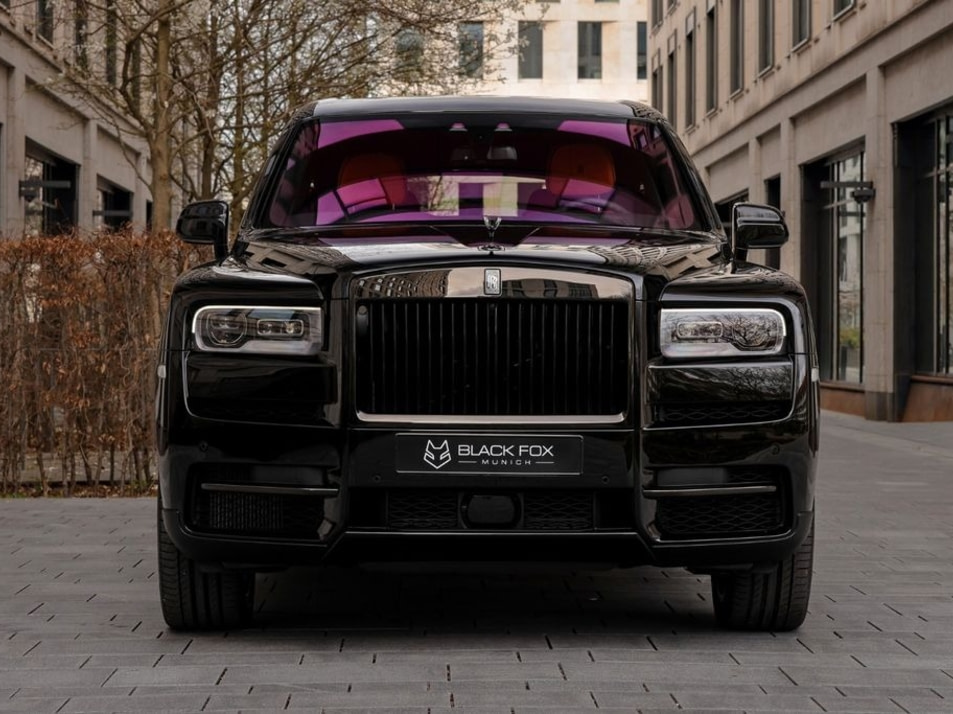 Новый автомобиль Rolls-Royce Cullinan 2024 Black Badgeв городе Москва ДЦ - CDEK.Shopping