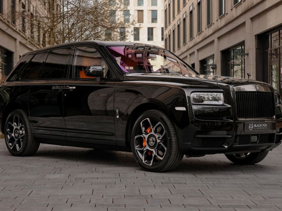 Новый автомобиль Rolls-Royce Cullinan 2024 Black Badgeв городе Москва ДЦ - CDEK.Shopping