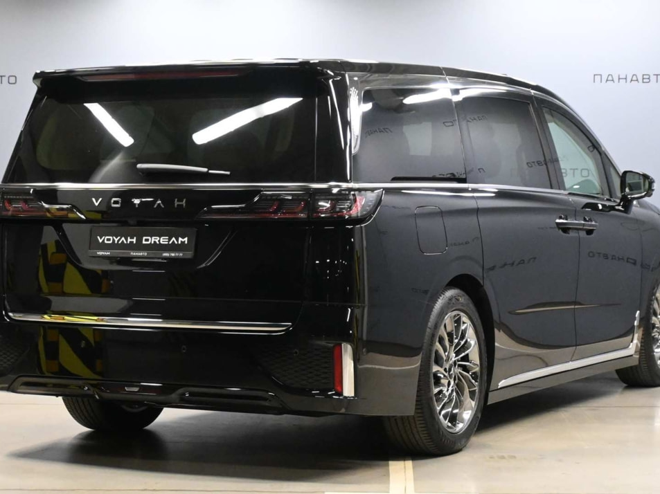 Новый автомобиль VOYAH DREAM PHEV LONG RANGE PHEV LRв городе Москва ДЦ - VOYAH Панавто Запад