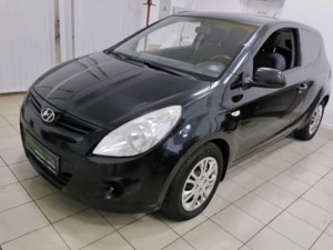 Hyundai i20 2009 г. (черный)