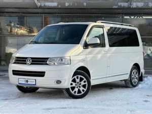 Автомобиль с пробегом Volkswagen Multivan в городе Москва ДЦ - Атлант-М (Бажова, 17)