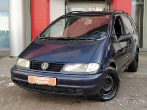 Volkswagen Sharan 1995 г. (синий)