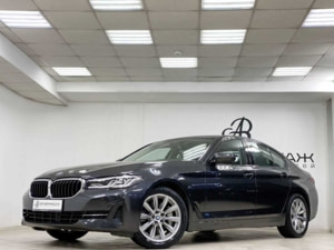 BMW 5 серии 2020 г. (серый)