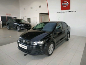 Volkswagen Polo 2011 г. (черный)