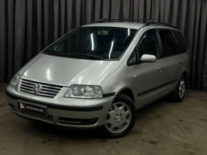 Volkswagen Sharan 2002 г. (серый)