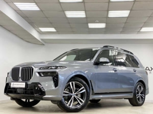 BMW X7 2023 г. (серый)