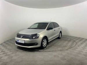 Volkswagen Polo 2012 г. (серый)
