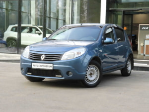 Renault Sandero 2011 г. (синий)