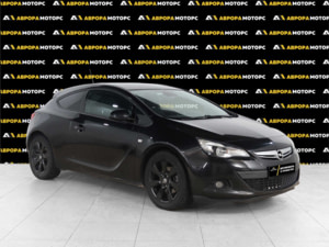 Opel Astra 2012 г. (черный)