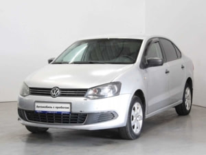 Volkswagen Polo 2010 г. (серый)