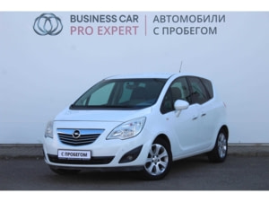 Opel Meriva 2012 г. (белый)