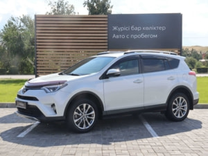 Автомобиль с пробегом Toyota RAV4 в городе Кокшетау ДЦ - Тойота Центр Кокшетау