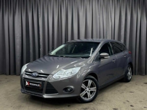 Ford Focus 2012 г. (серый)