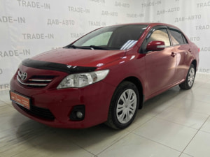 Toyota Corolla 2012 г. (красный)