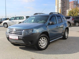 Renault Duster 2013 г. (синий)