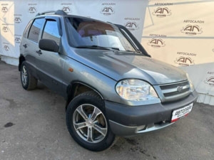 Chevrolet Niva 2008 г. (серый)