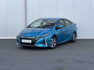 Автомобиль с пробегом Toyota Prius в городе Калининград ДЦ - Тойота Центр Калининград