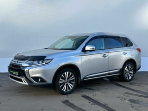 Автомобиль с пробегом Mitsubishi Outlander 2021 в Архангельск