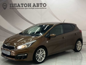 Автомобиль с пробегом Kia Ceed в городе Воронеж ДЦ - Платон Авто